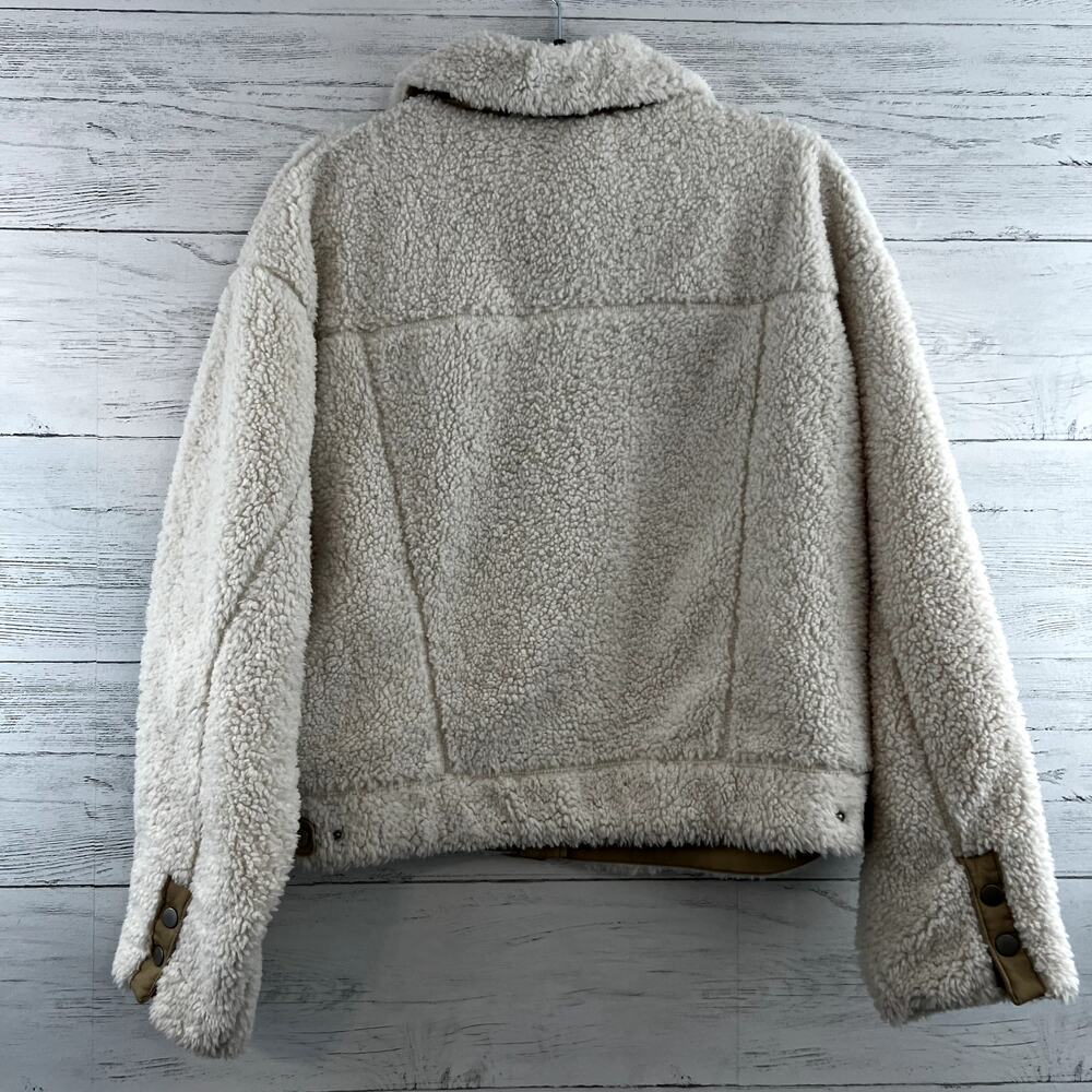 Universal Thread NWT Cream Sherpa Chunky Full Snap Jacket Size XL - Picture 2 of 8